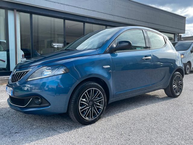 Autres Lancia Ypsilon 1.0 Hybryd Gold - NEOPATENTATO