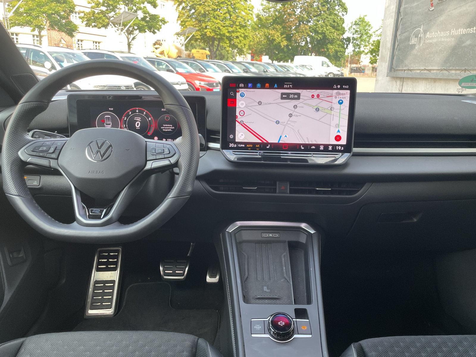 Volkswagen T-Roc 1.5 eTSI DSG R-Line NEUES MODELL MATRIX Hu