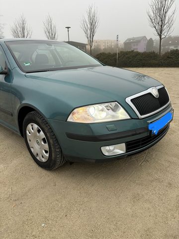 Skoda Octavia 2 Hand