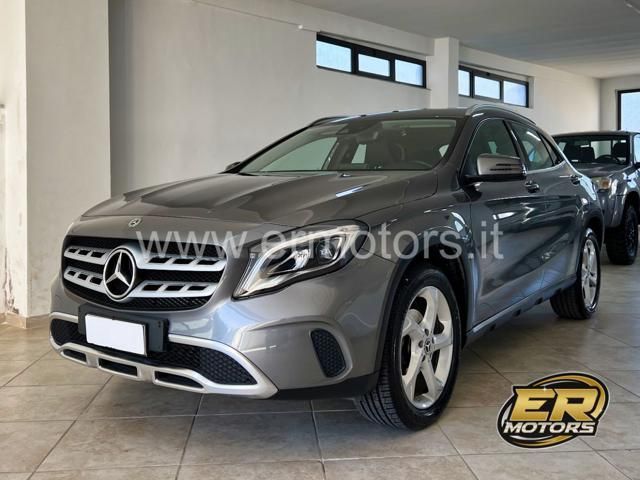 Mercedes-Benz MERCEDES-BENZ GLA 200 d Automatic Business Unico