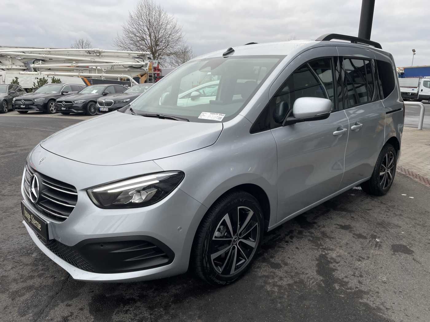 Fahrzeugabbildung Mercedes-Benz T 180 d Progressive Edition Kamera LED MBUX SHZ