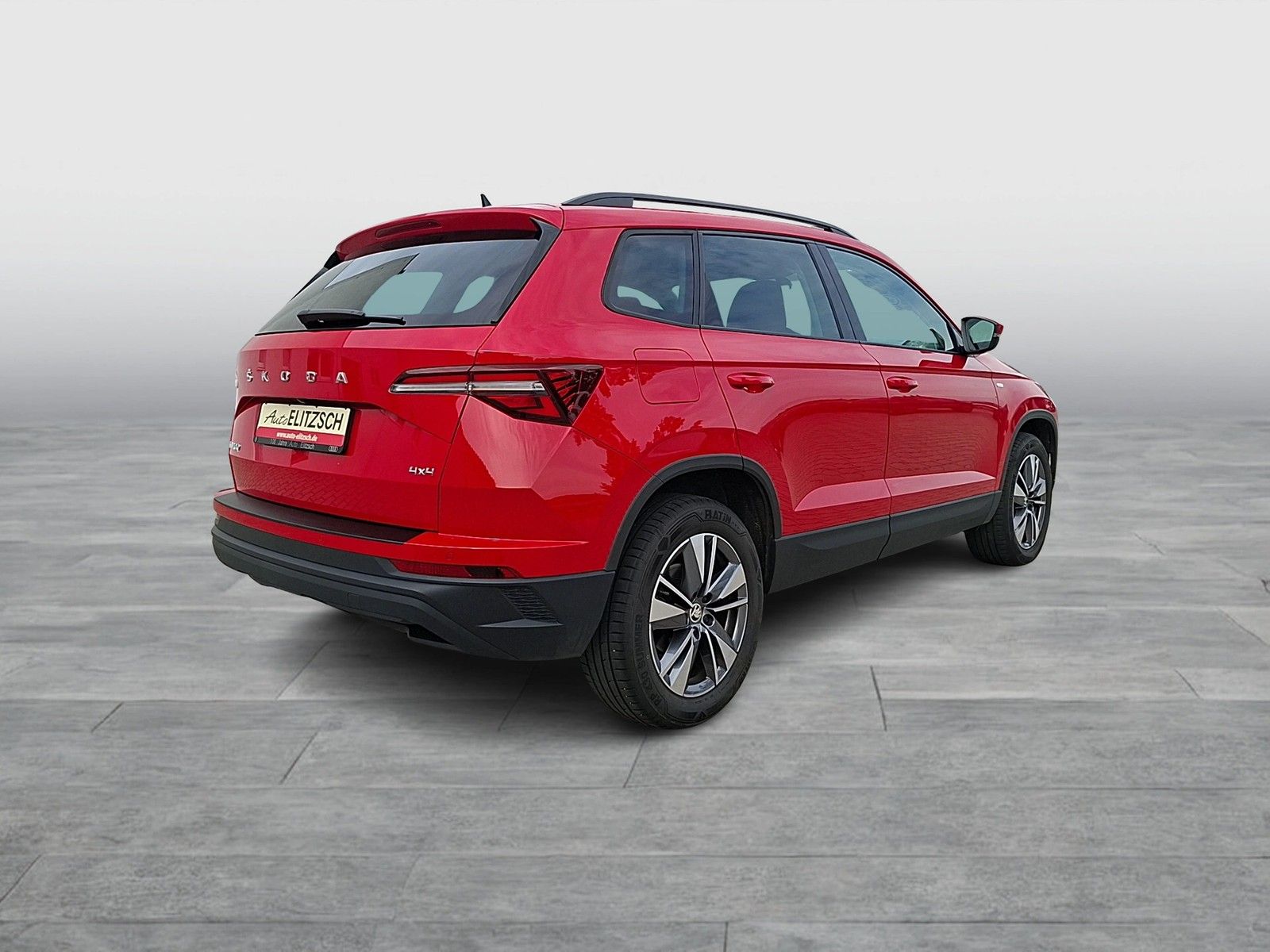 Fahrzeugabbildung SKODA Karoq TDI Tour 4x4 DSG LED AHK Navi GRA RFK SH