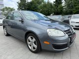 Volkswagen Jetta 2.5 *Automatik*Klima*Leder*Schiebedach - Volkswagen Jetta: Auto