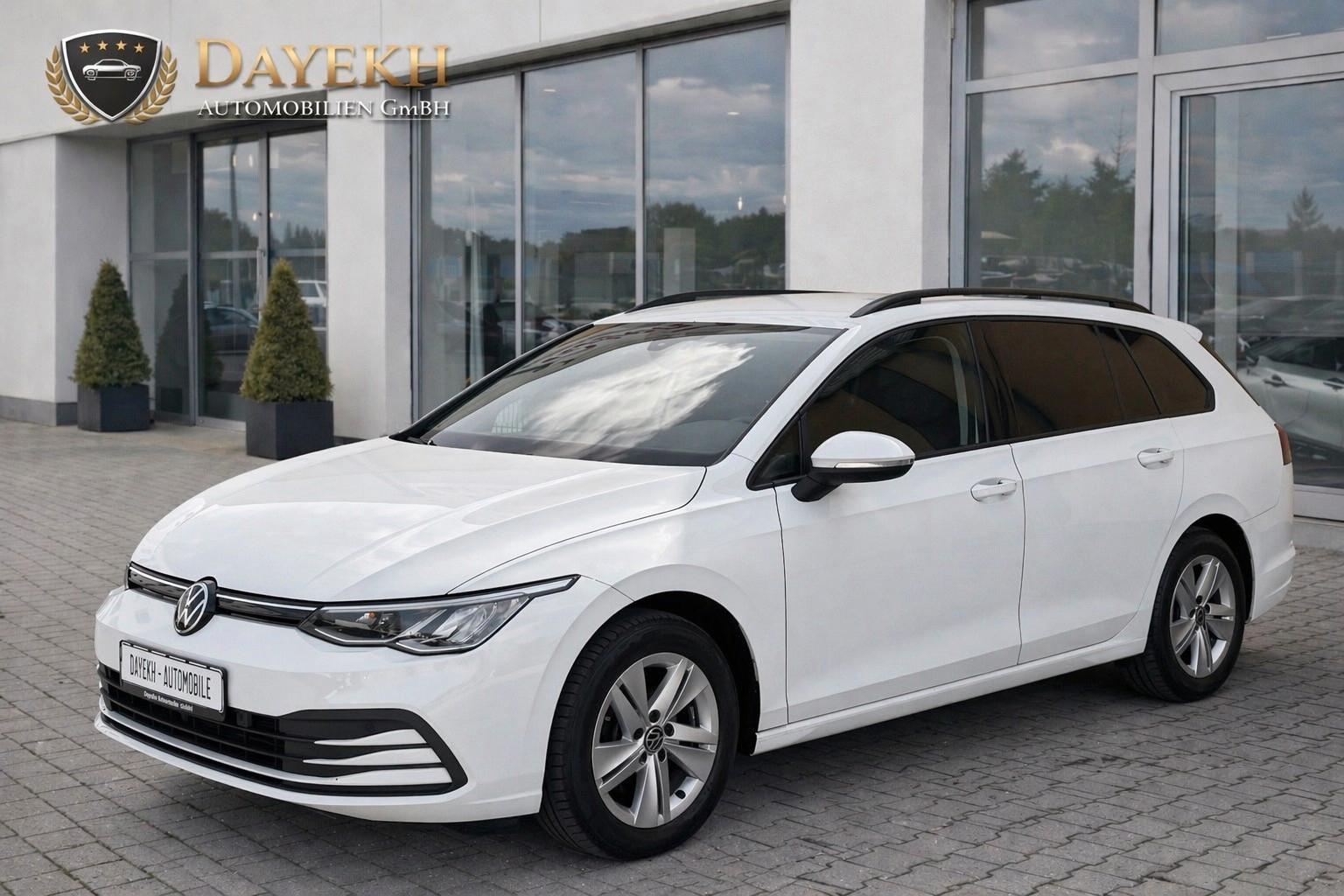 Volkswagen Golf VIII 2.0 TDI Variant Life *1.H+PDC+CarPlay*
