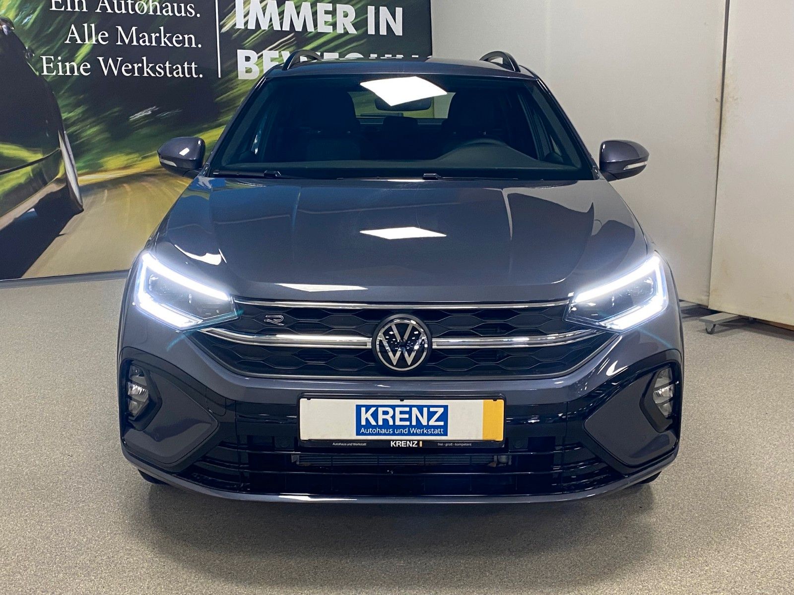 Fahrzeugabbildung Volkswagen Taigo 1.5 TSI DSG R-Line+MATRIX LED+18"ALU+KAMER