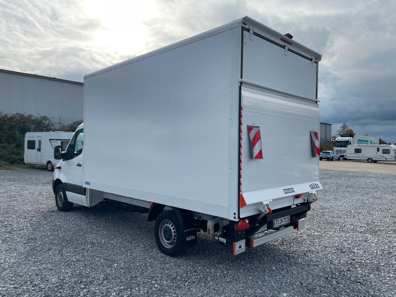 Fahrzeugabbildung Mercedes-Benz Sprinter III 317 CDI  Koffer  LBW Kam Navi