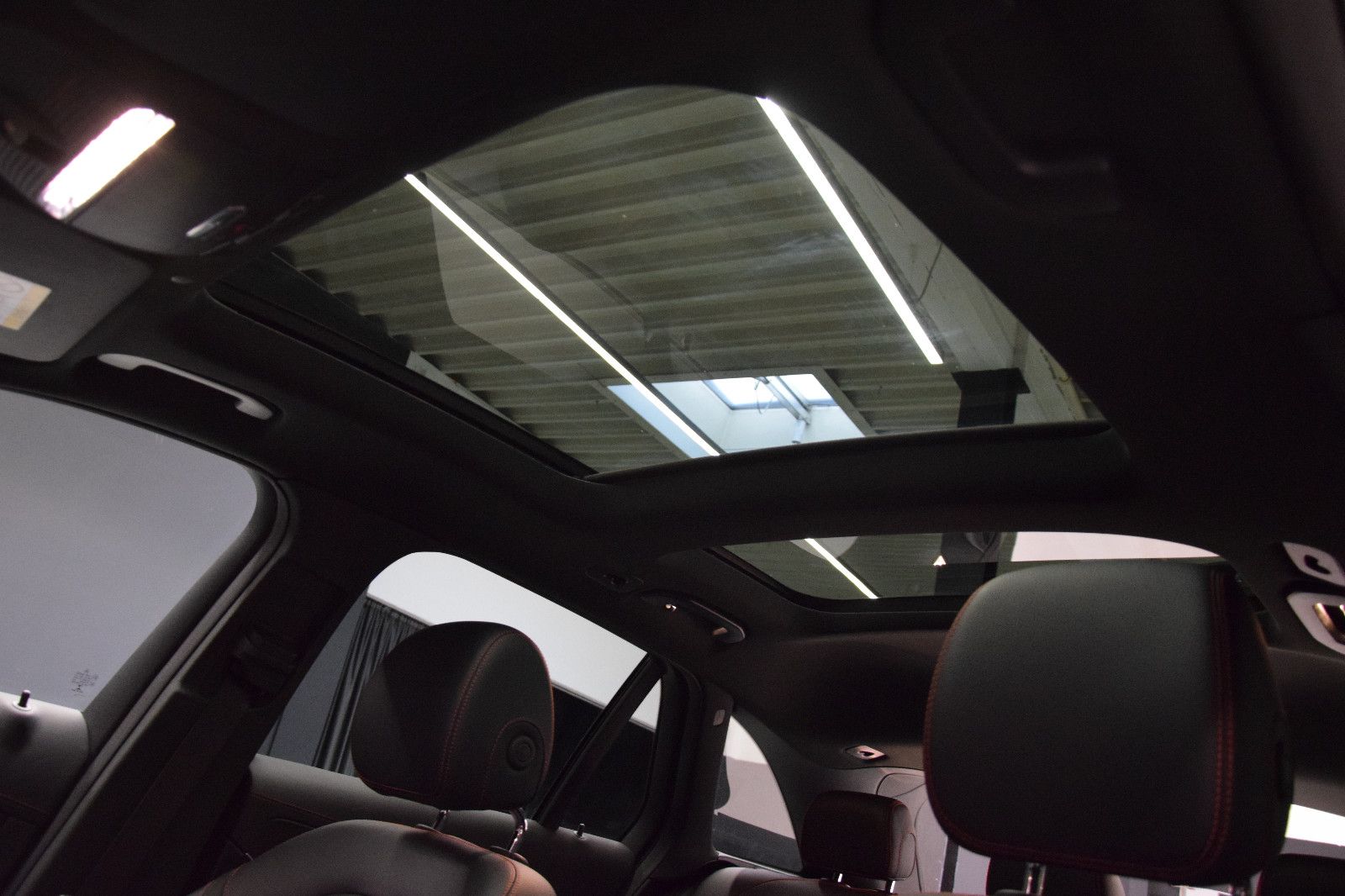 Fahrzeugabbildung Mercedes-Benz GLC 43 AMG 4Matic Pano