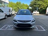 Hyundai i30 CW 1.6 CRDi 66 kW classic - Hyundai i30: Cw Crdi