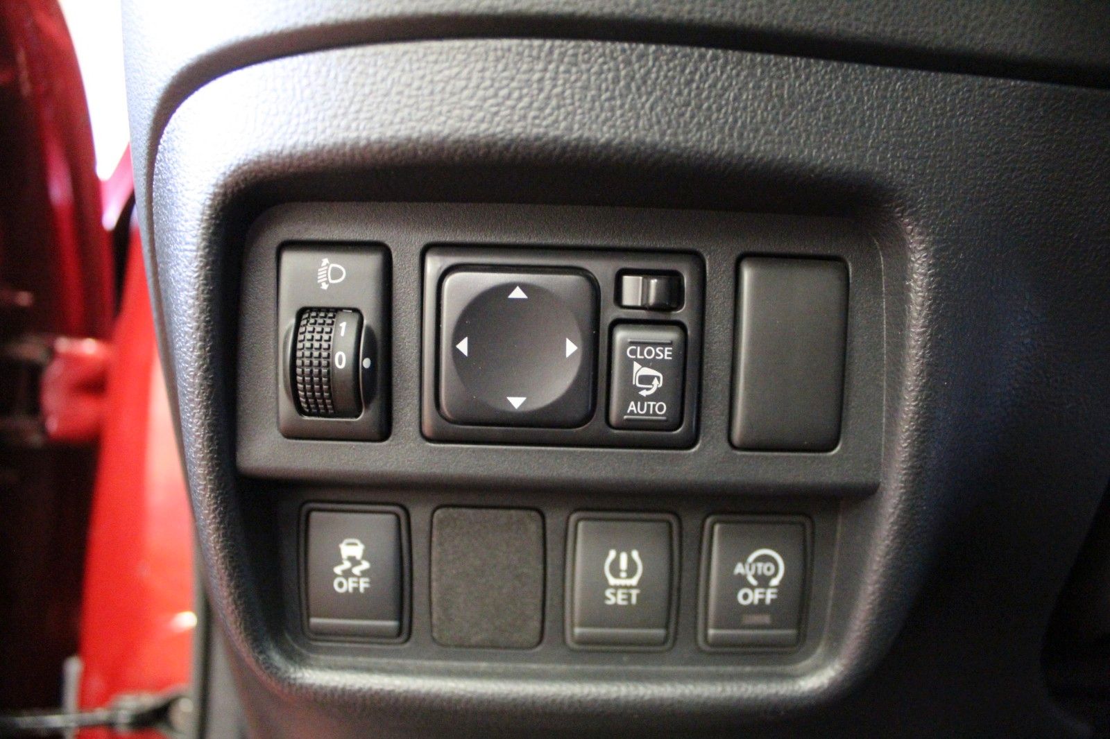 Fahrzeugabbildung Nissan Juke    1.2 DIG-T  N-Connecta 4x2  AHK