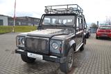 Land Rover Defender 110 Td5 Tomb Raider Crew Cab Original - Land Rover Defender: Crew Cab