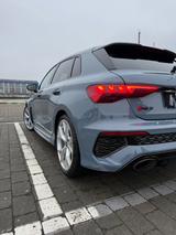Audi RS3 Sportback,Garantie,290kmh,Keramik,Top Zustan - Audi RS3 mit Benzin-Antrieb: Sportwagen