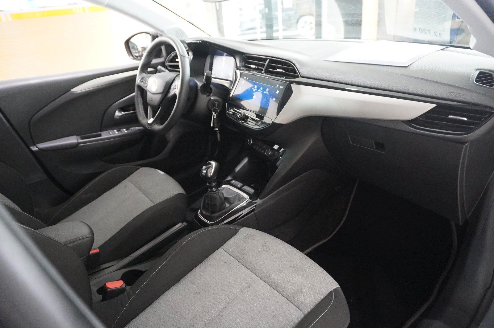 Fahrzeugabbildung Opel Corsa F 1.2 FACELIFT NAVI/LED/KAMERA/VIRT./DAB+