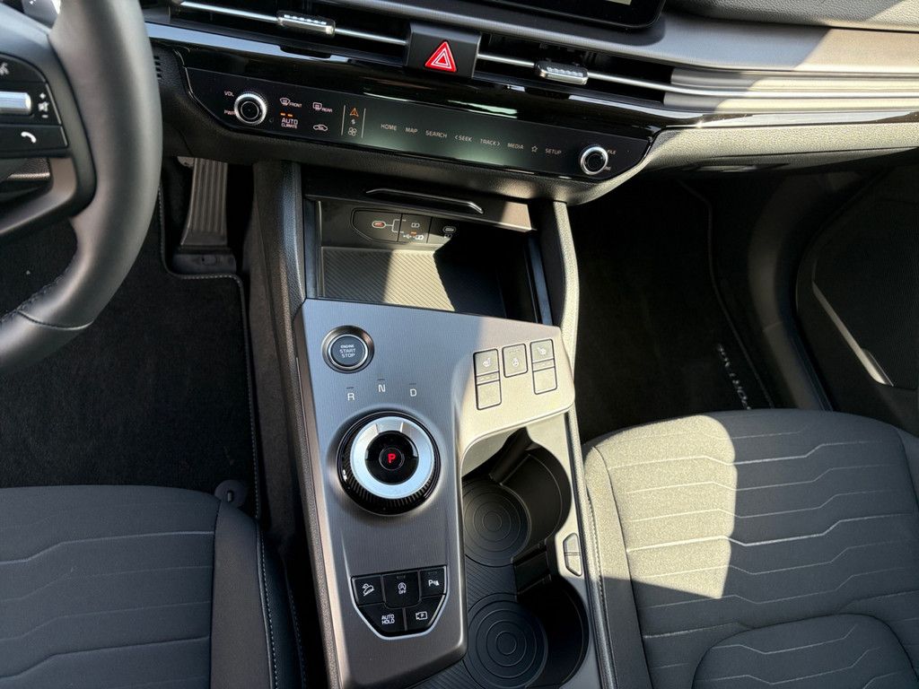 Fahrzeugabbildung Kia SPORTAGE 1.6T 2WD DCT VIS KOM