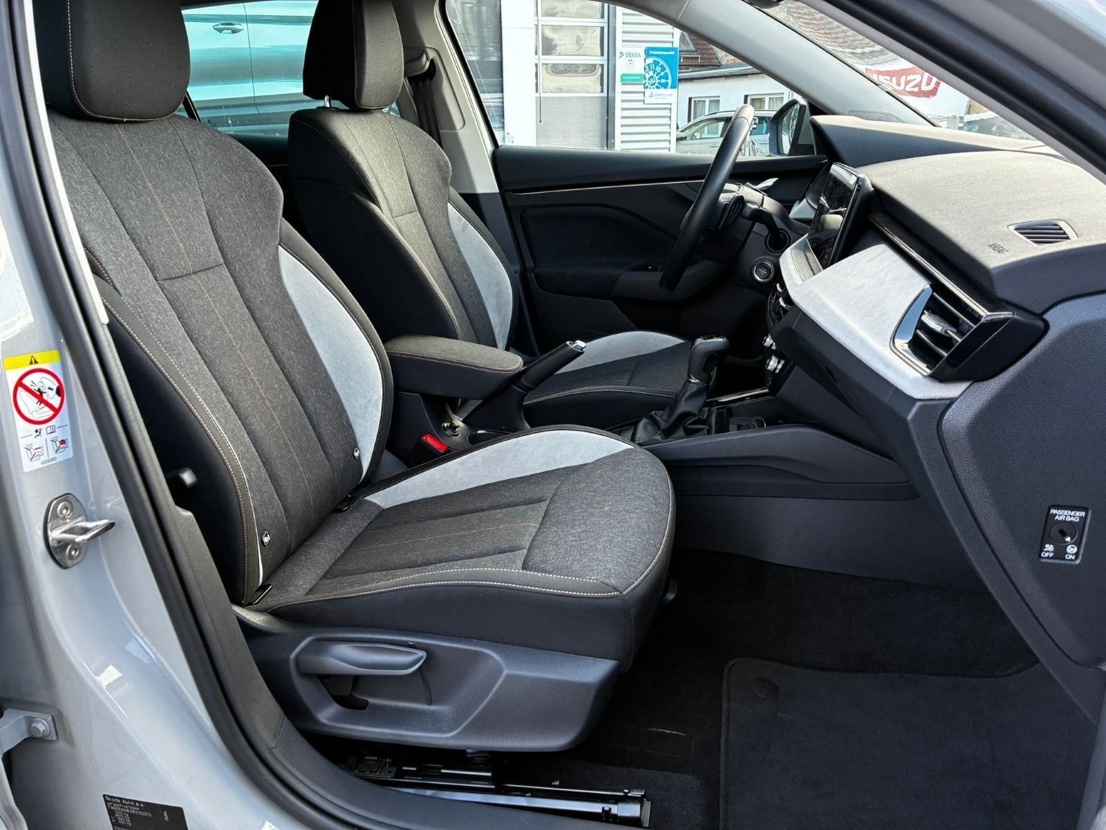 Fahrzeugabbildung SKODA Scala TSI DSG*RFK*NAVI*LED