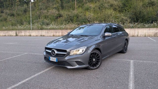 MERCEDES-BENZ CLA 220