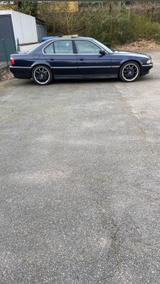 BMW e38 730i - BMW 730: E38