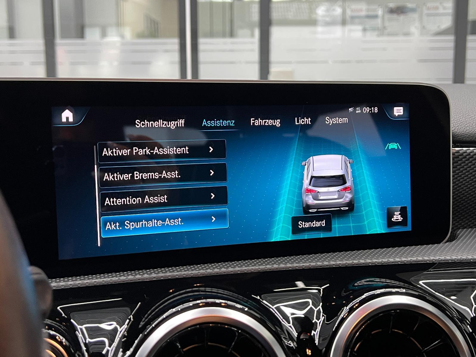 Mercedes-Benz A 250 4Matic Progressive AHK, LED, Premium Paket