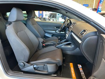 Volkswagen Scirocco 1.4 TSI *BiXenon*Navi*Sitzh*PDC*