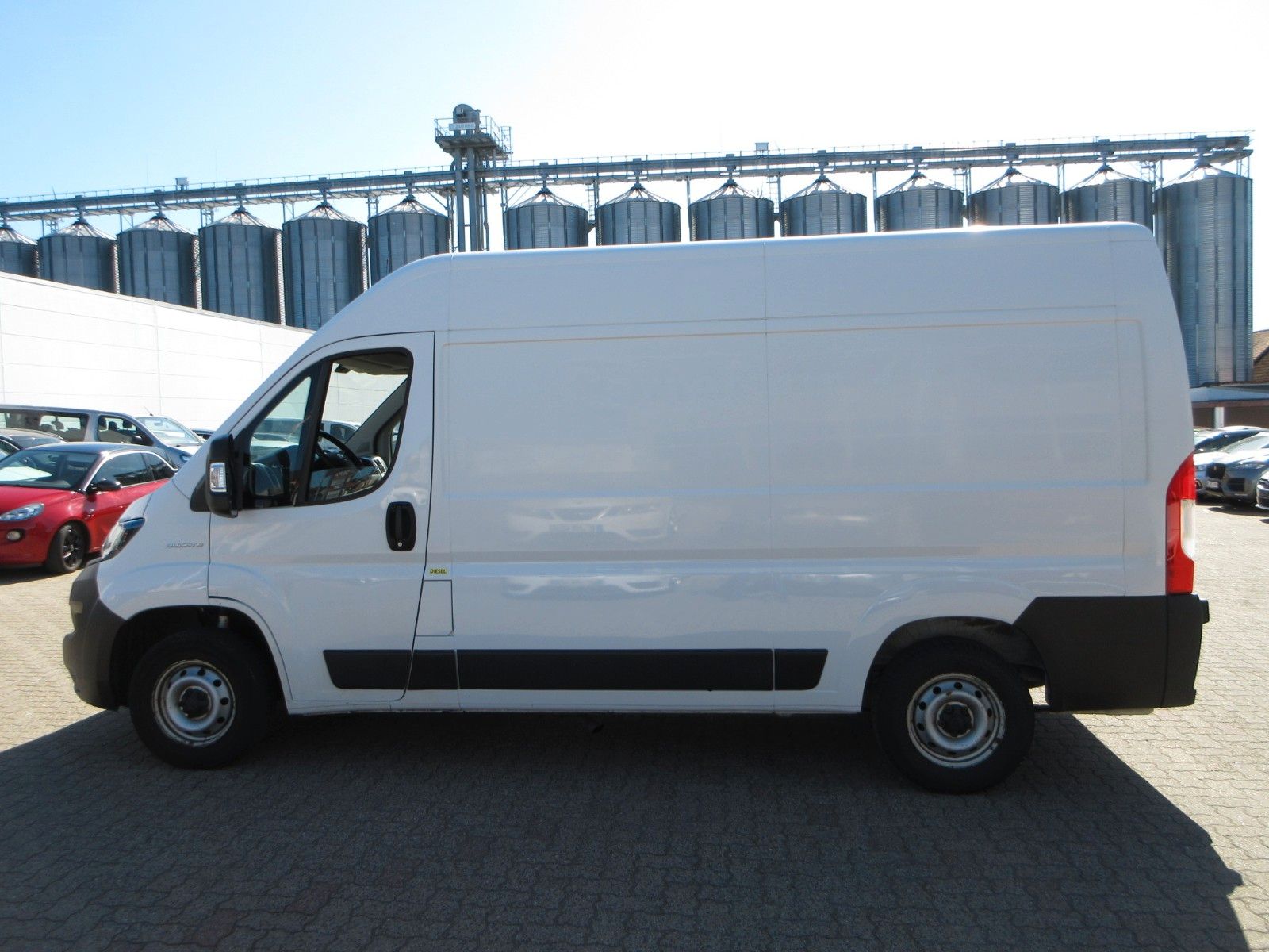 Fahrzeugabbildung Fiat Ducato Kasten 120MJT  L2H2  NAVI/AC/KAMERA/PDC