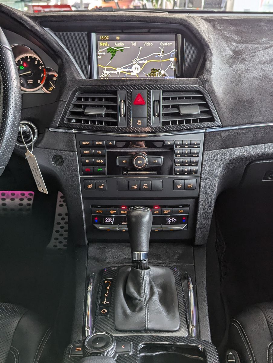 MERCEDES-BENZ E 350 CGI Ava. Memory Leder Navi Pano Sport-Fahr - Image 19