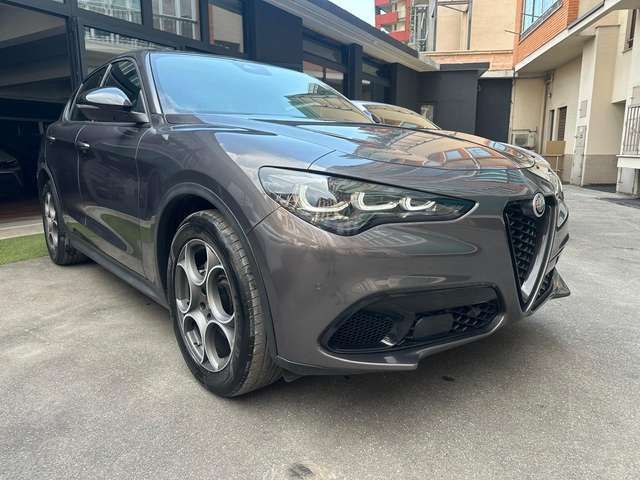 Alfa-Romeo Alfa Romeo Stelvio 2.2d 160cv Sprint Navi+Palett