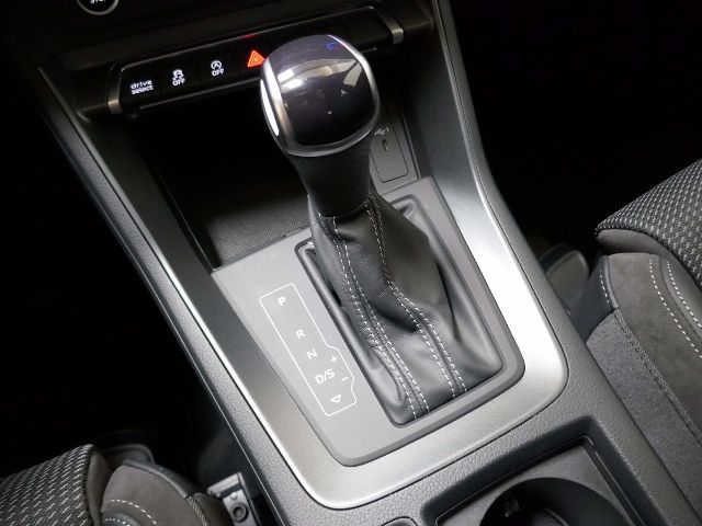 Fahrzeugabbildung Audi Q3 Sportback 35 TFSI S line | LED PDC Navi