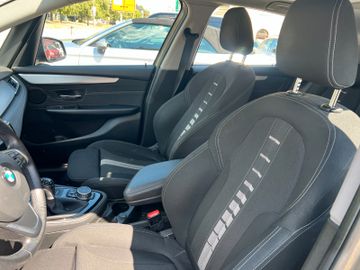 BMW 220 - 11