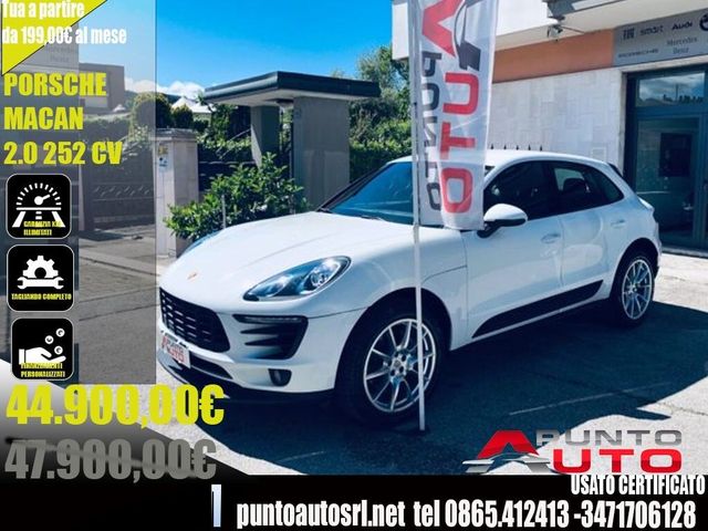 PORSCHE Macan