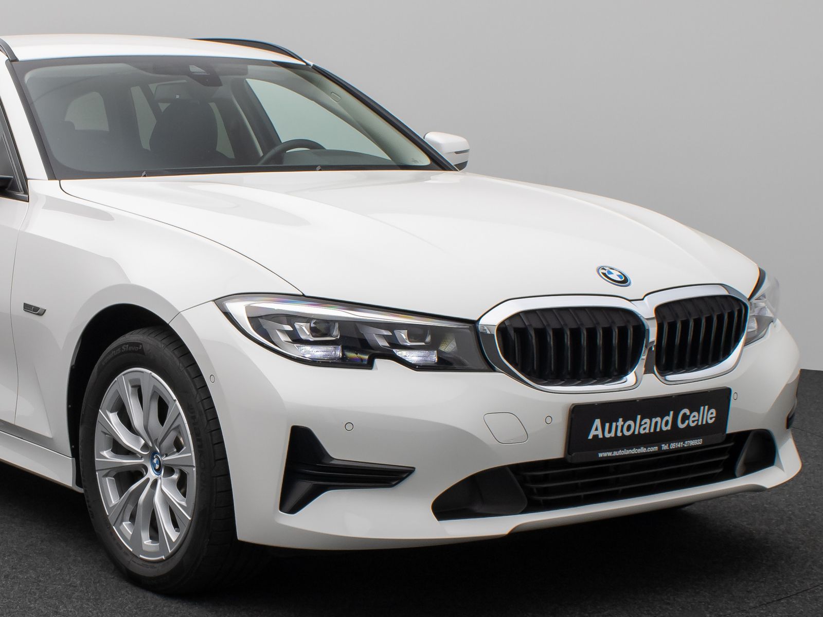 Fahrzeugabbildung BMW 320e Kamera Leder DAB Alarm DrivAssistent Sport