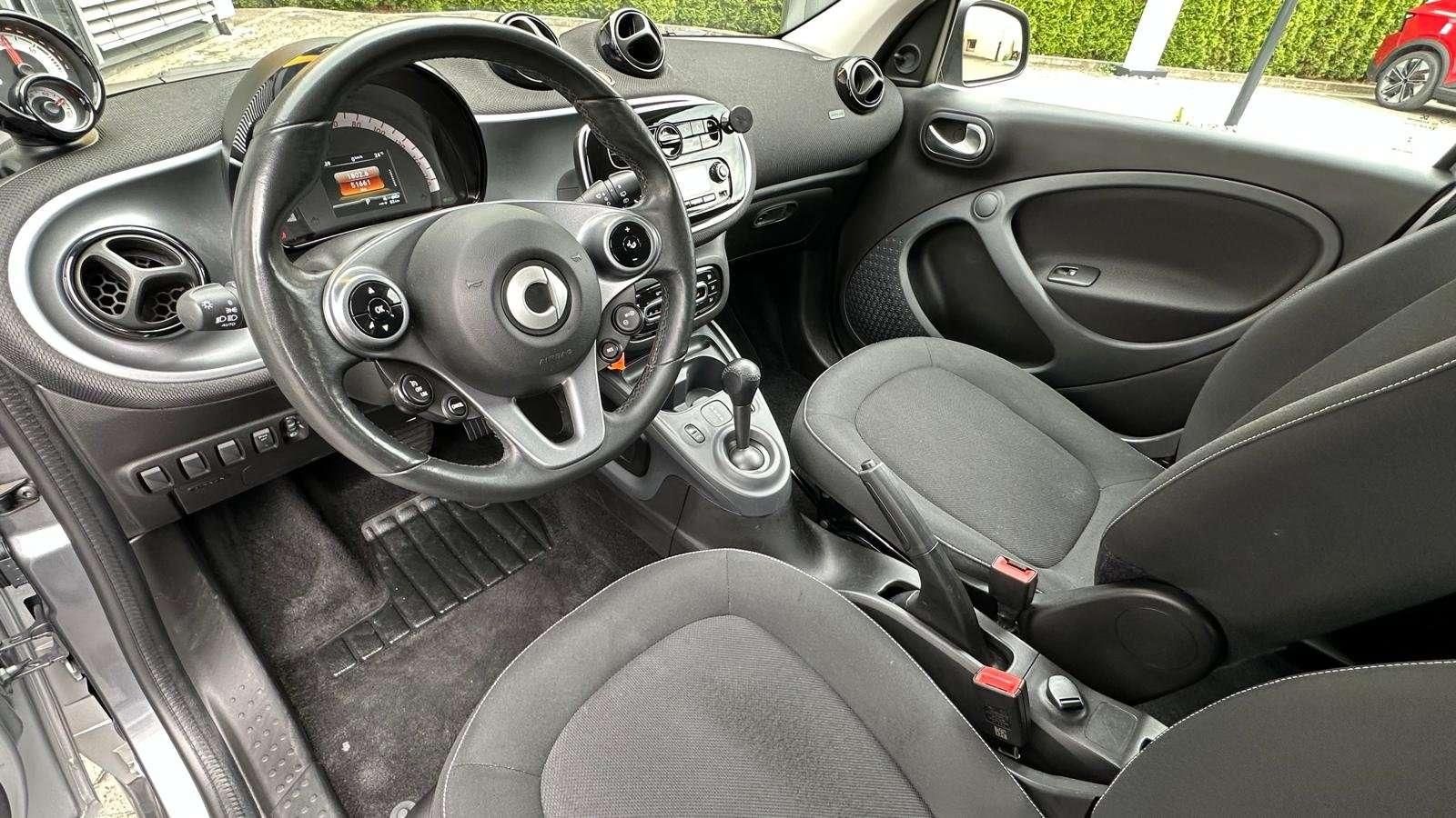 Fahrzeugabbildung Smart forFour electric drive / EQ passion