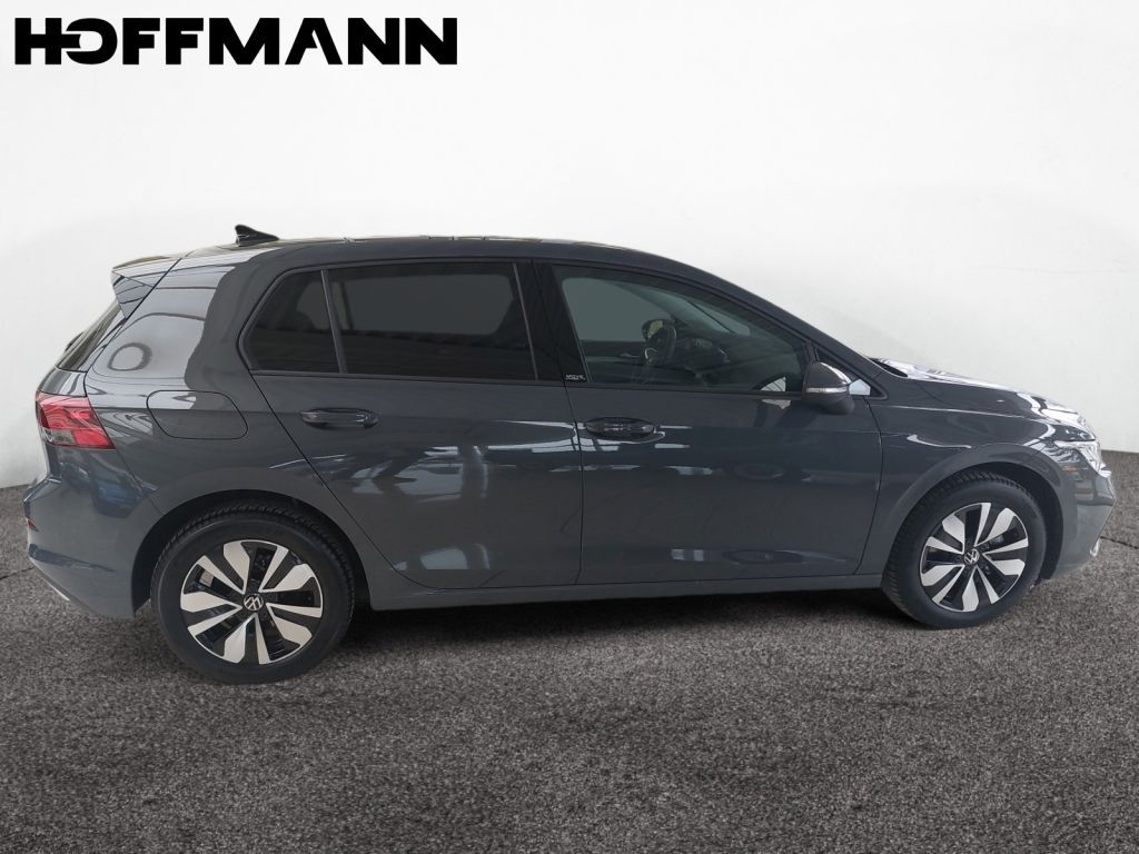 Fahrzeugabbildung Volkswagen Golf 1.0 TSI Life AHZV ACC Navi