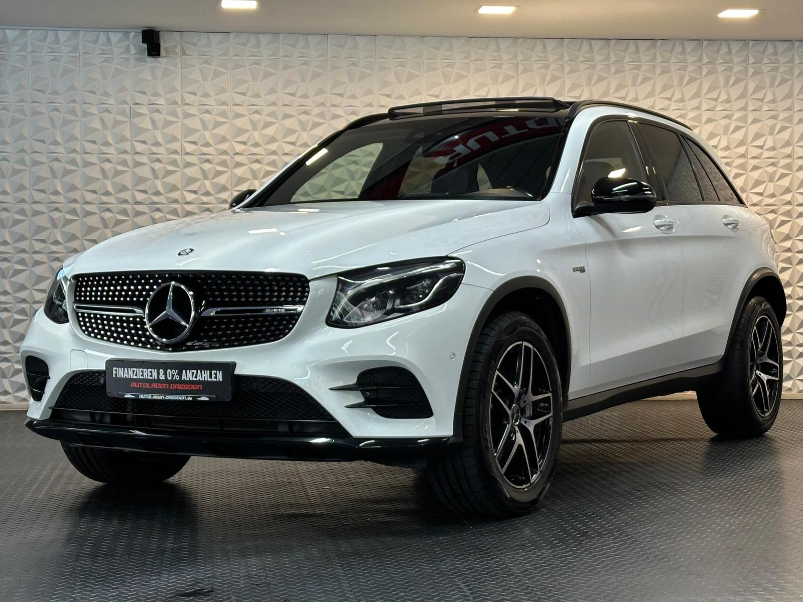 MERCEDES-BENZ GLC 43 AMG 4MATIC NIGHT* LED#TEMPO#PANO#CAM#NAVI - Image 4