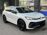 Volkswagen Tiguan 2.0 TDI DSG R-Line AHK 20Z Area Navi Matr - Volkswagen Tiguan: Weiß