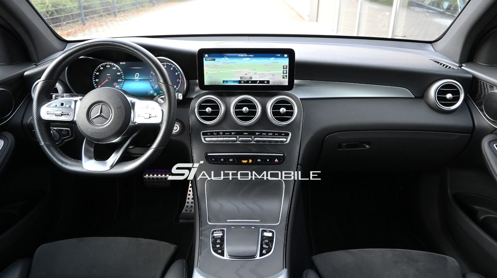 Fahrzeugabbildung Mercedes-Benz GLC 200 4MAT. AMG LINE °AHK°NIGHT-PAKET°BUSINESS