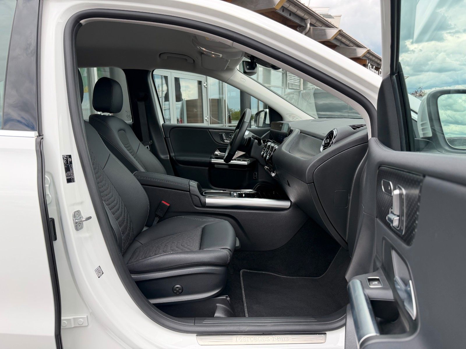 Fahrzeugabbildung Mercedes-Benz B 200 Progressive+AHK+MultiBeam+Memory+RFK+TotW
