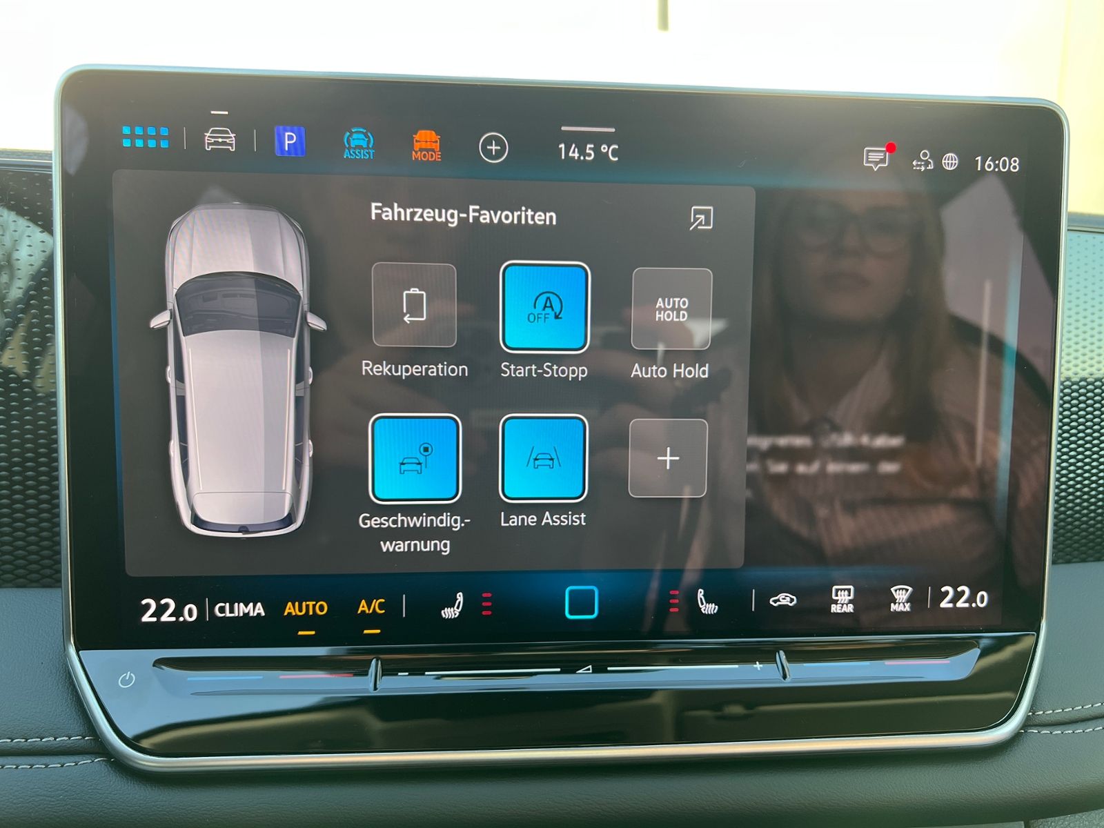 Fahrzeugabbildung Volkswagen Tiguan LIFE 1.5 eTSI DSG *AHK, LED Plus, Kamera,