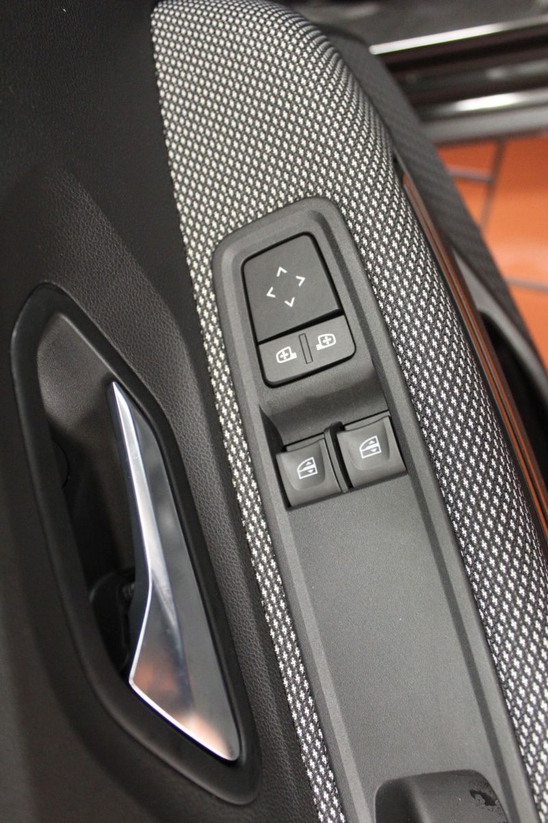 Fahrzeugabbildung Dacia Sandero Tce90 Stepway* Komfort Paket *