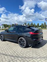 BMW X4 M COMPETITION AT M COMPETITION - gebrauchte BMW X4 M aus dem Jahr 2021