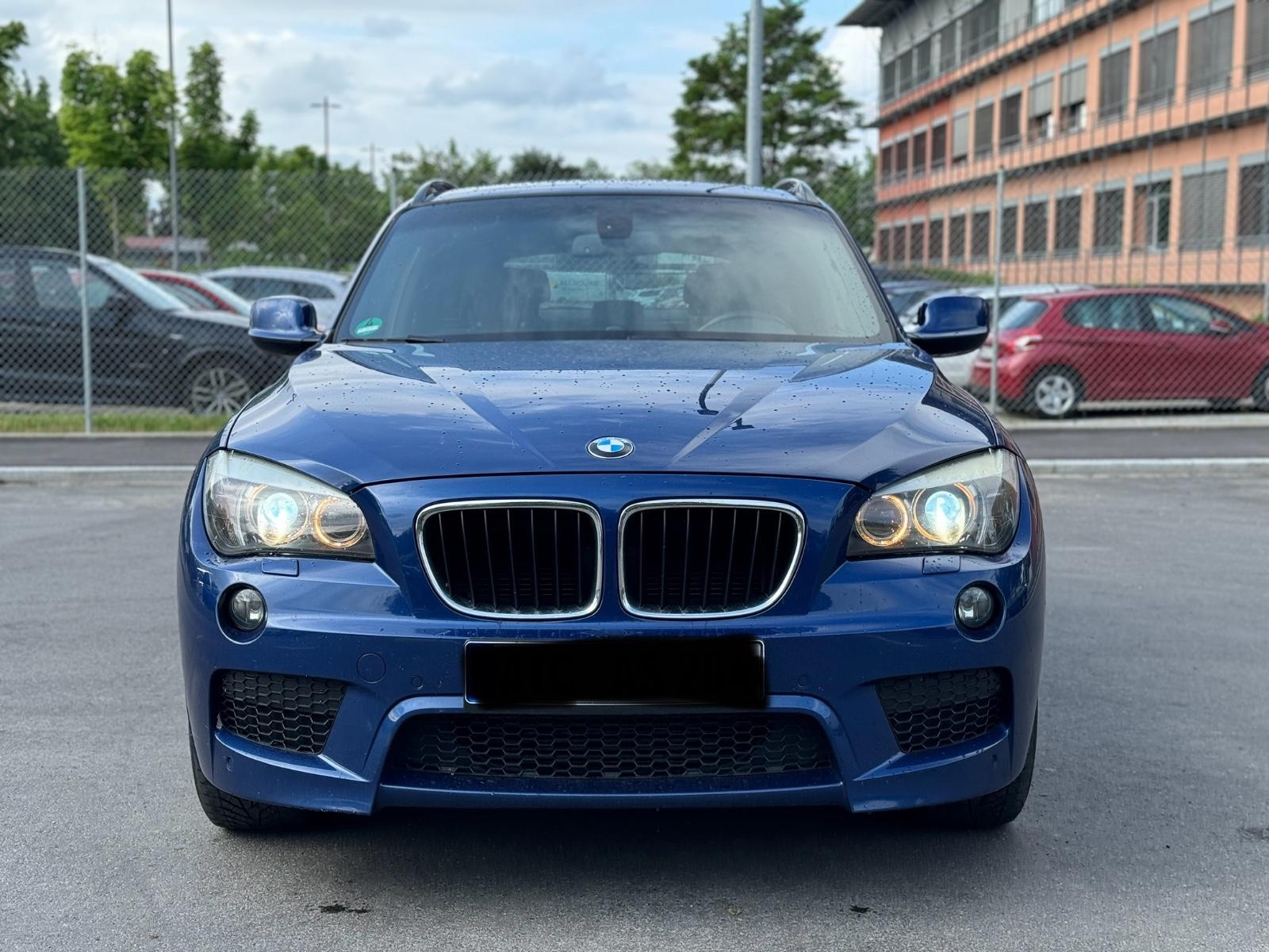 BMW X1 20 i xDrive M-PAKET+PANO+4x4+AUTOMATIK+XENON