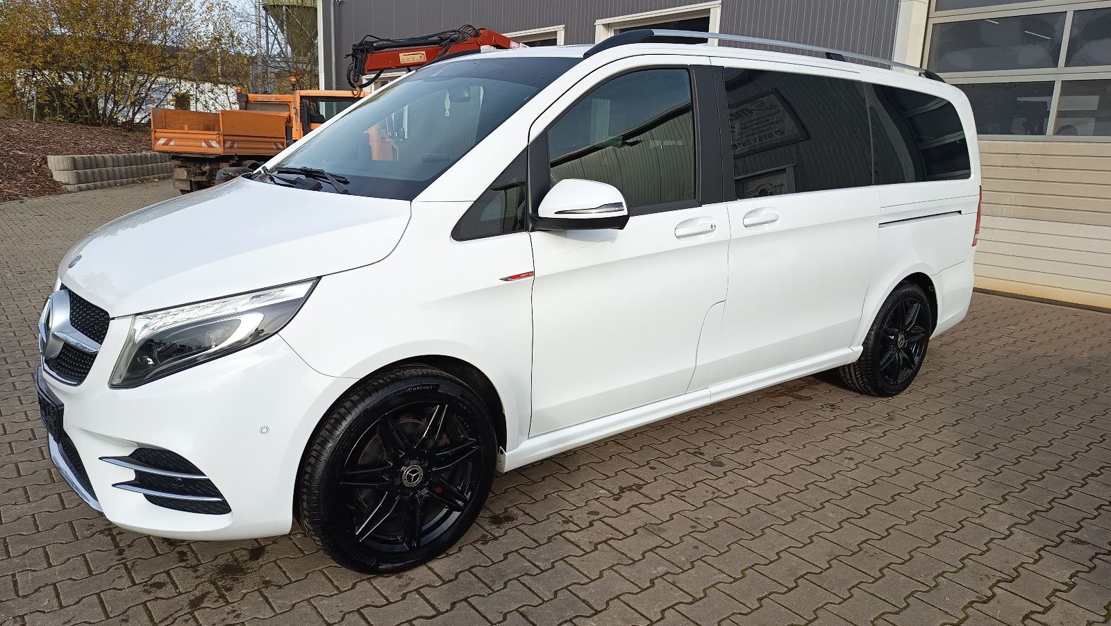 MERCEDES-BENZ V 300 AMG StHz 4x4 6 Sitz Ambiente 8fach Alu