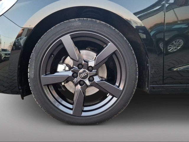 A1 SPORTBACK 30 TFSI ADVANCED LED+SHZ+PDC+DAB