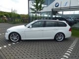 BMW 320d Touring M Sport XENON PANO NAV SHZ - BMW 3er Reihe aus 2010