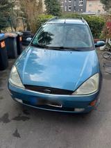 Ford Focus Mk1 - Ford Focus aus 2001: Kombi