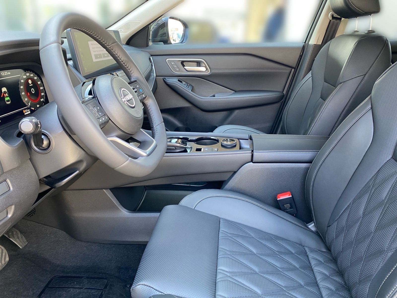 Fahrzeugabbildung Nissan X-Trail 1.5 VC-T e-Power Tekna+ e-4ORCE *7Sitzer