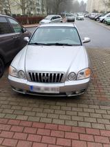 Kia Magentis - Kia Magentis mit Benzin-Antrieb: Limousine