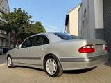 Mercedes-Benz E 280  . Super Zustand  - gebrauchte Mercedes-Benz E-Klasse aus dem Jahr 2000