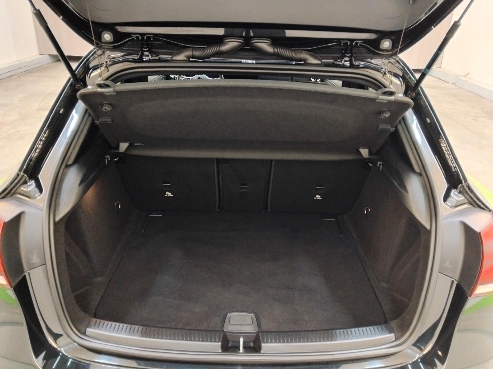 Mercedes-Benz A 250 Progressive