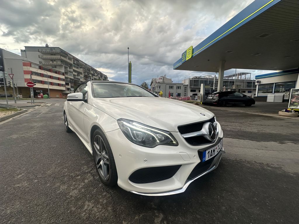 Image of Mercedes-Benz 320