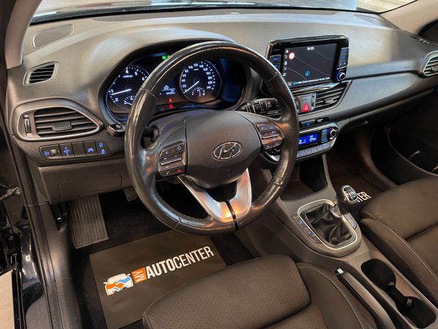 Hyundai i30 YES! Plus *PANO*AHK*KAMERA*NAVI*CARPLAY*TEMP