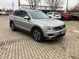 Volkswagen Tiguan Join Start-Stopp Navi Plus ACC Klima - Volkswagen Tiguan: Plus
